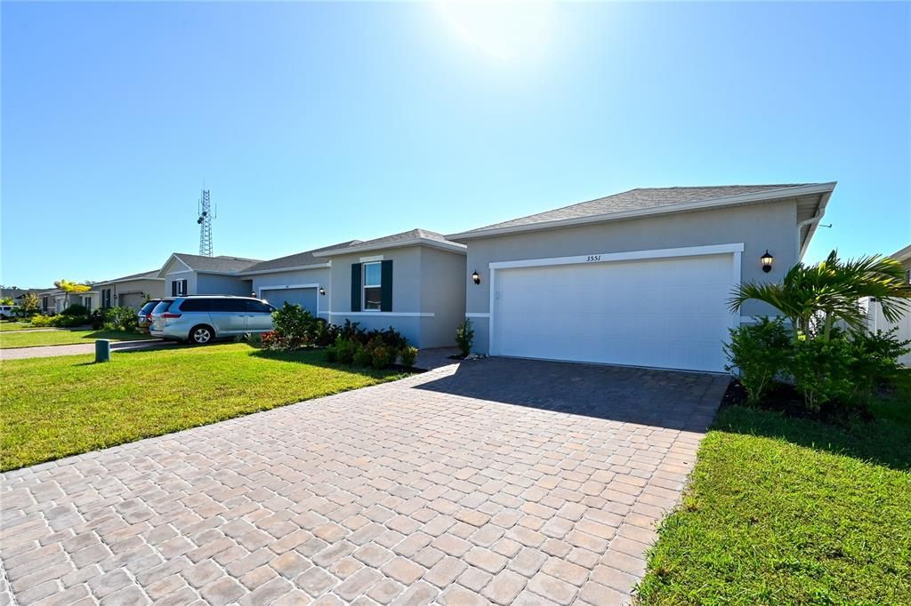 For Rent: $3,240 (3 beds, 3 baths, 2014 Square Feet)