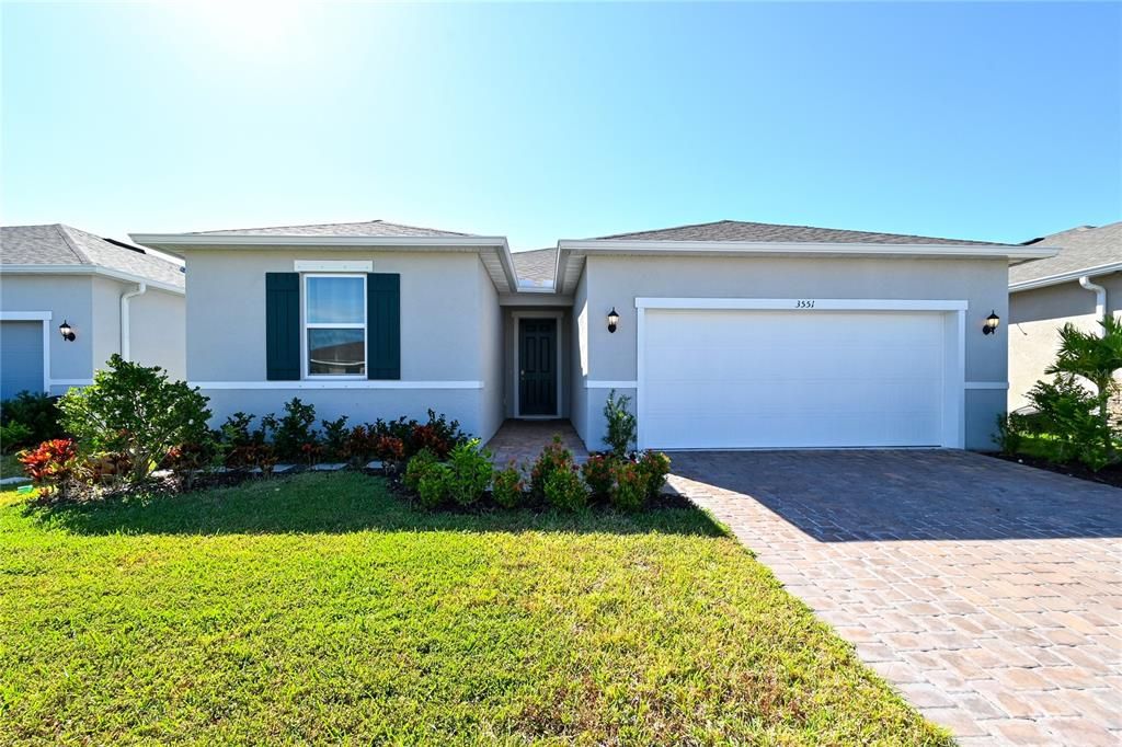 For Rent: $3,240 (3 beds, 3 baths, 2014 Square Feet)