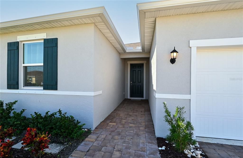 For Rent: $3,240 (3 beds, 3 baths, 2014 Square Feet)