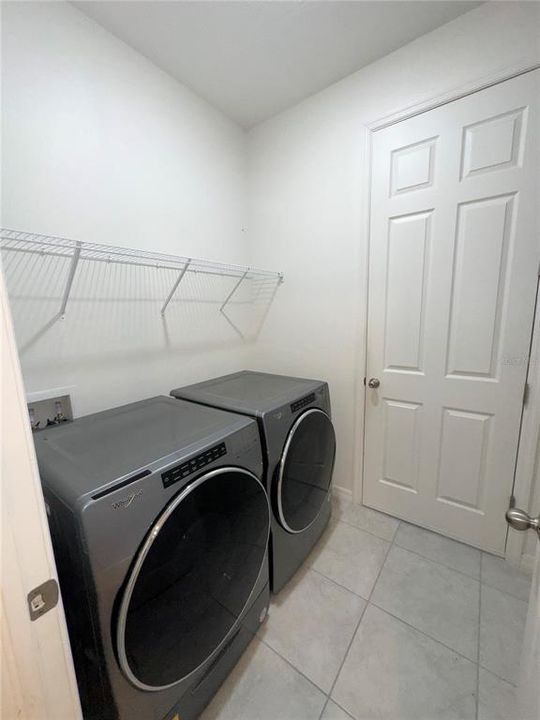 For Rent: $3,240 (3 beds, 3 baths, 2014 Square Feet)