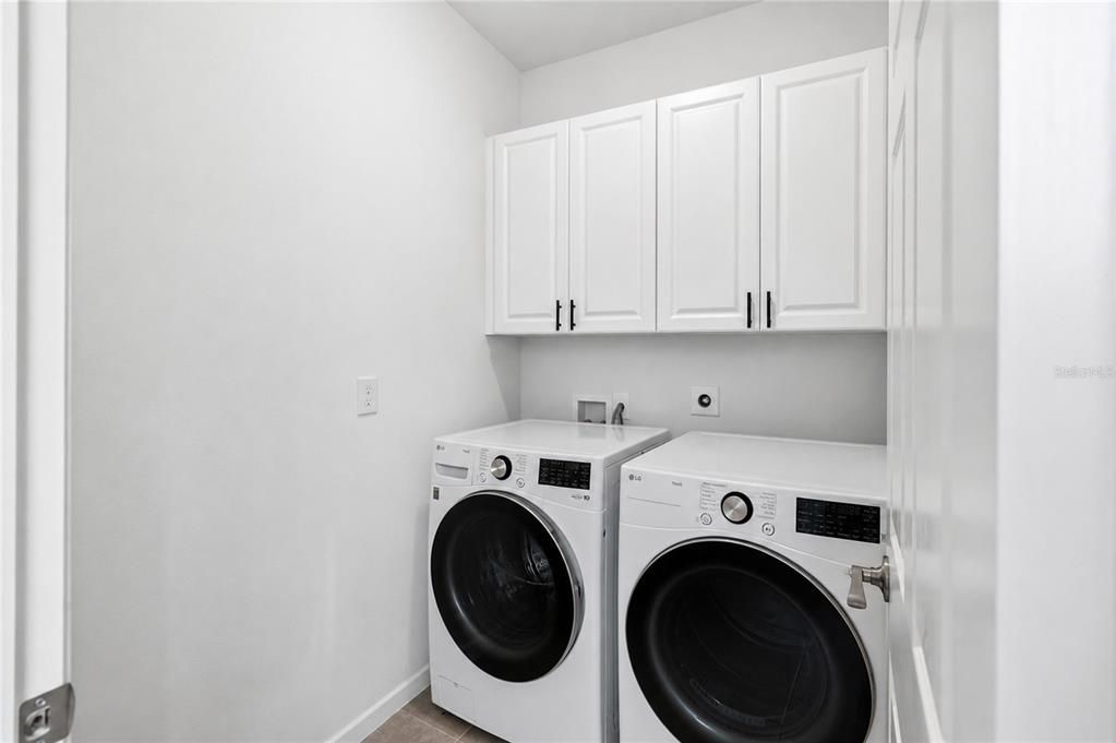 For Sale: $495,000 (4 beds, 3 baths, 2035 Square Feet)