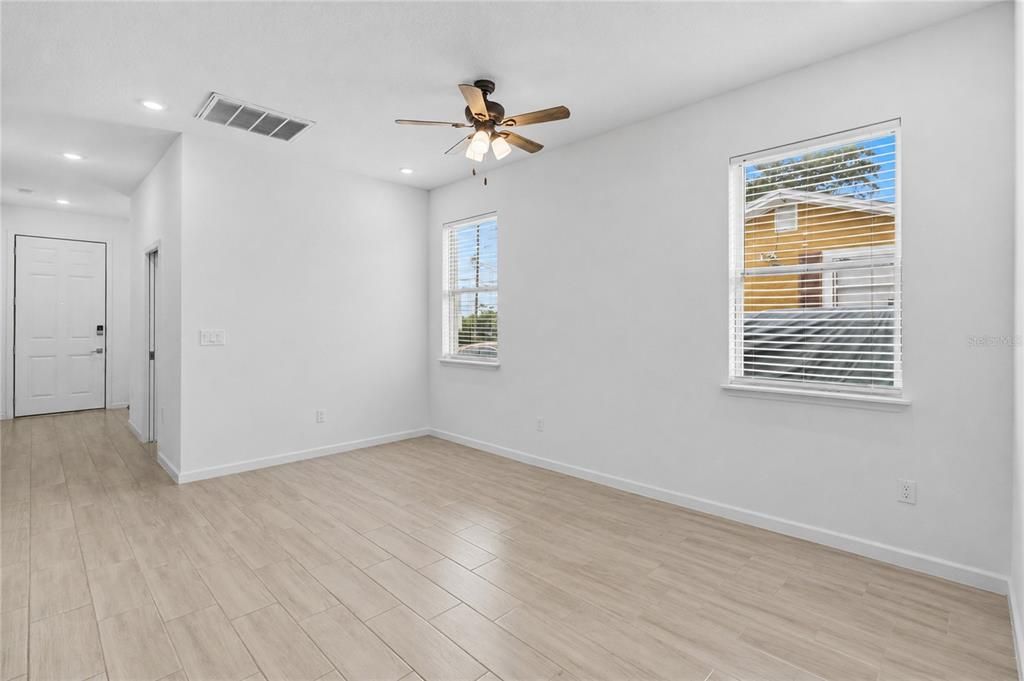 For Sale: $495,000 (4 beds, 3 baths, 2035 Square Feet)