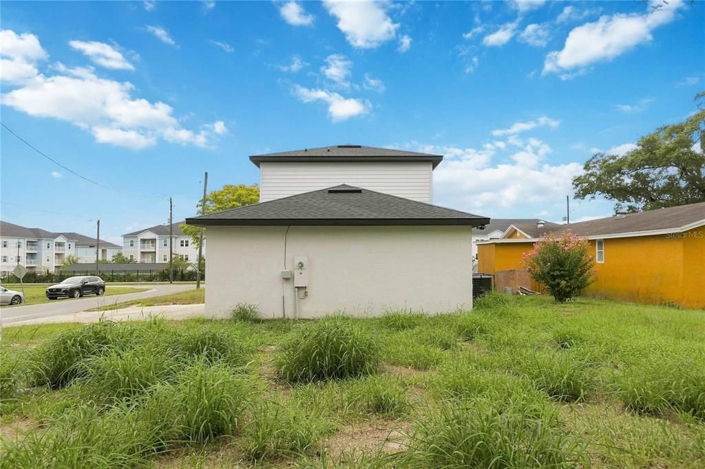 For Sale: $495,000 (4 beds, 3 baths, 2035 Square Feet)