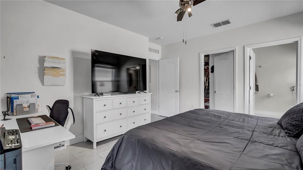 For Sale: $419,990 (4 beds, 2 baths, 1846 Square Feet)
