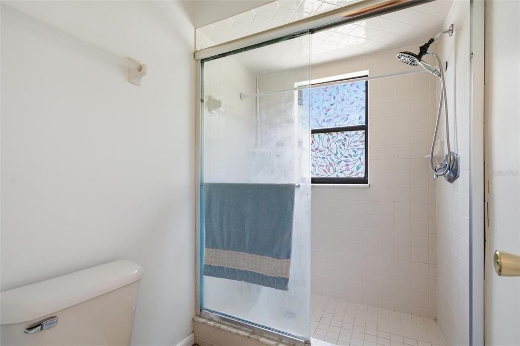 En Venta: $380,000 (3 camas, 2 baños, 1847 Pies cuadrados)