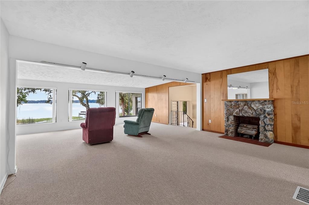 For Rent: $2,750 (3 beds, 3 baths, 2630 Square Feet)