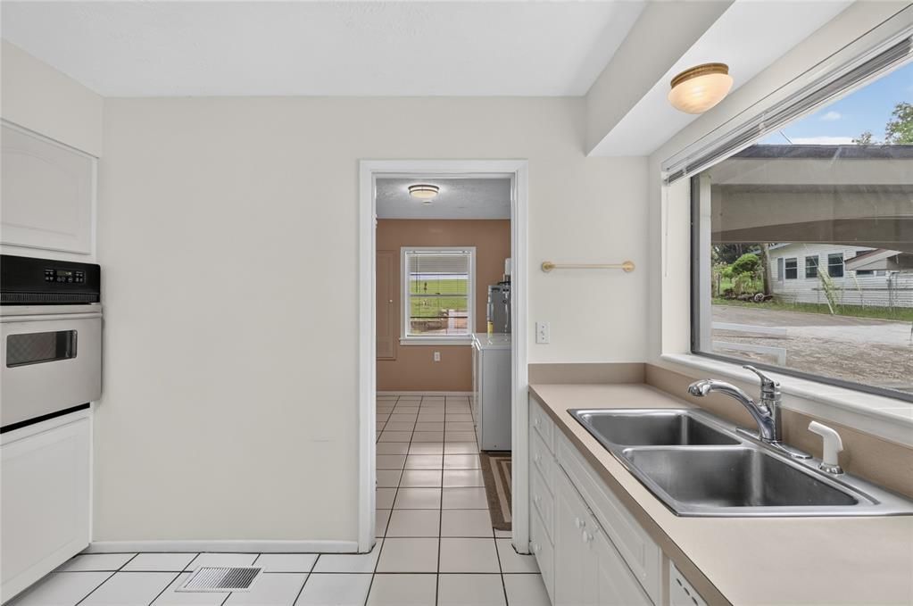 For Rent: $2,750 (3 beds, 3 baths, 2630 Square Feet)