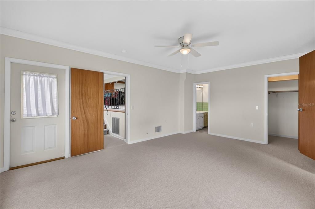For Rent: $2,750 (3 beds, 3 baths, 2630 Square Feet)