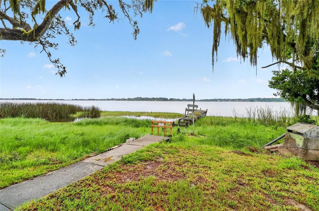 For Rent: $2,750 (3 beds, 3 baths, 2630 Square Feet)