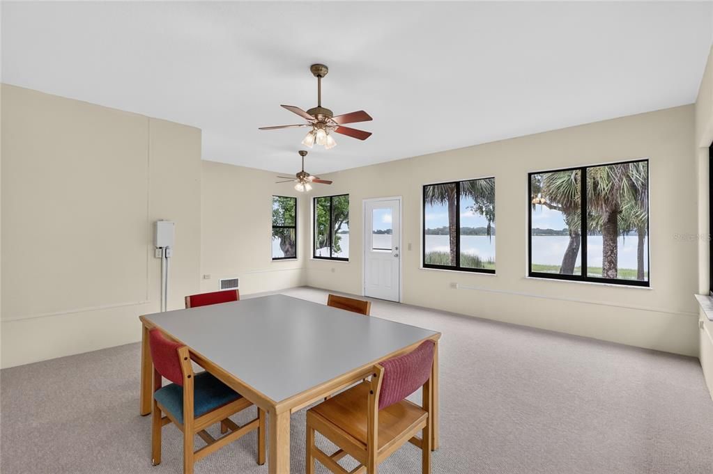 For Rent: $2,750 (3 beds, 3 baths, 2630 Square Feet)
