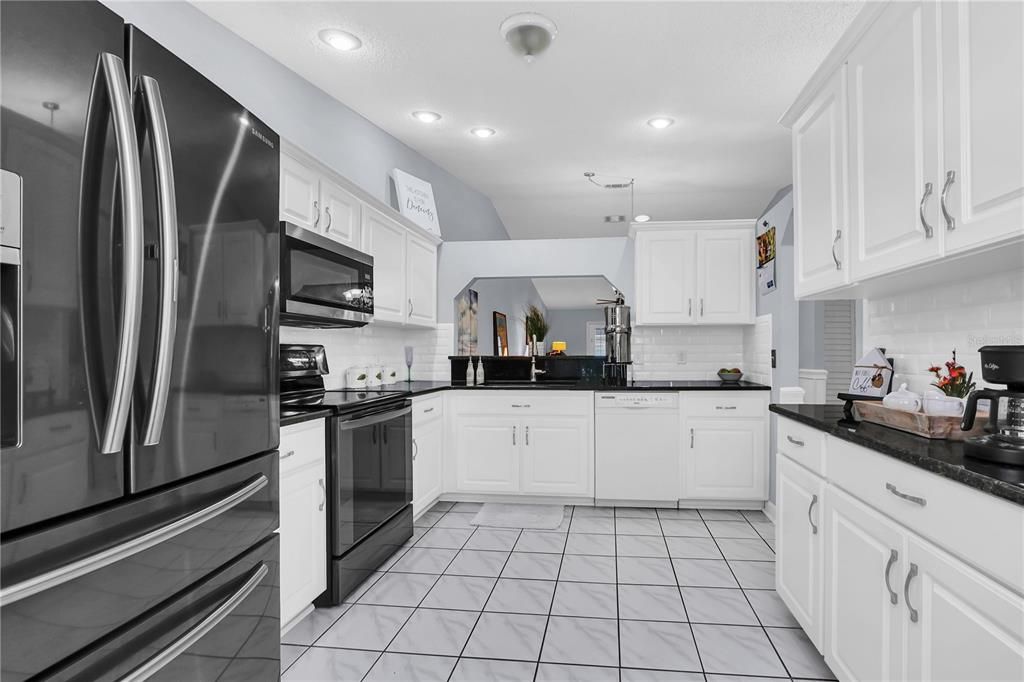 En Venta: $270,000 (2 camas, 2 baños, 1447 Pies cuadrados)