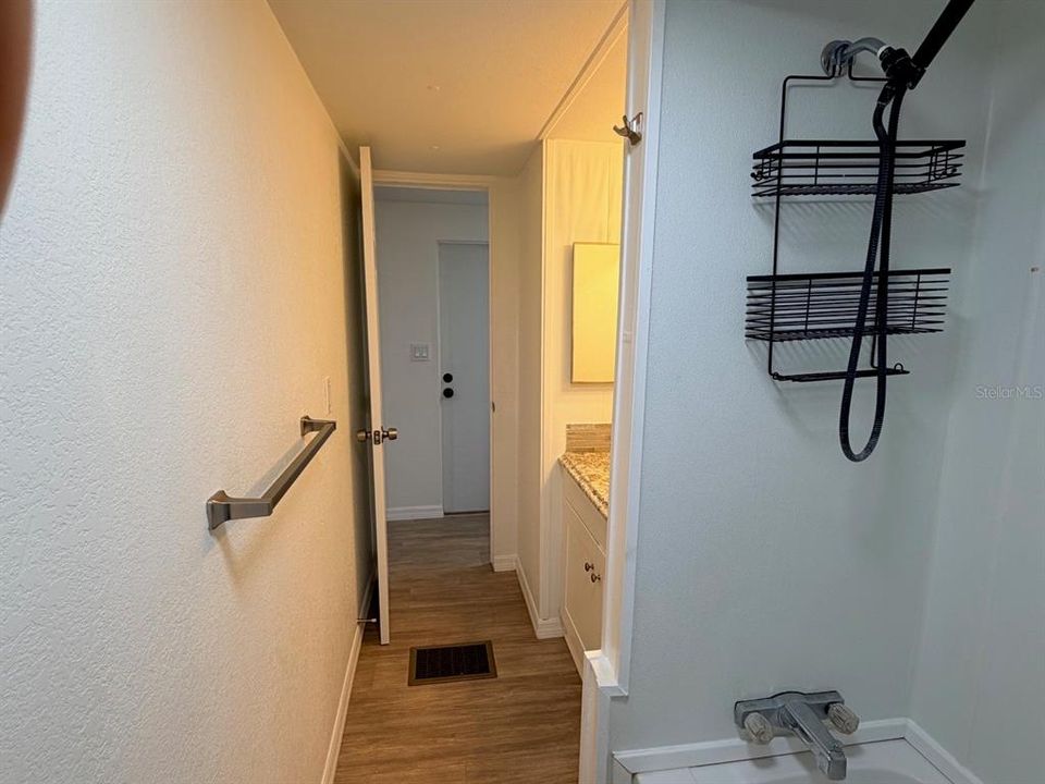 В аренду: $1,207 (2 спален, 1 ванн, 800 Квадратных фут)