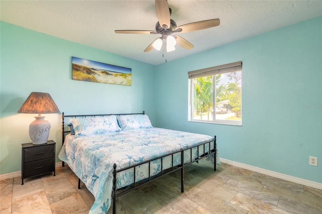For Sale: $299,000 (3 beds, 2 baths, 1260 Square Feet)