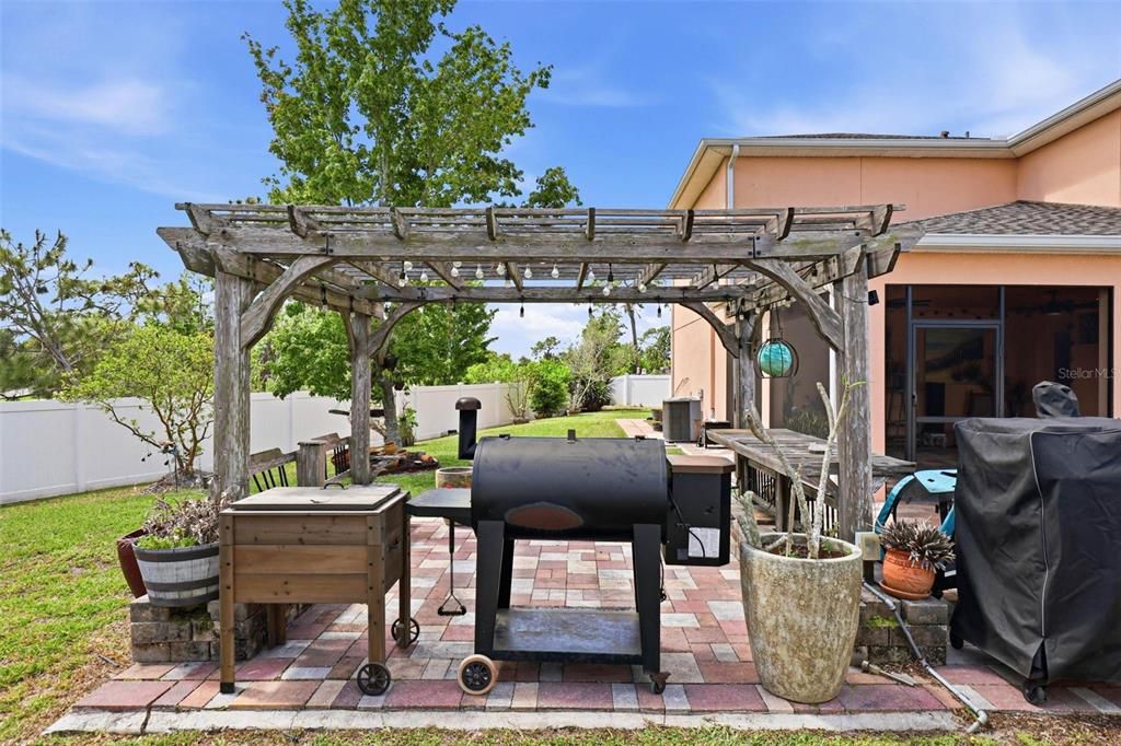 На продажу: $599,999 (7 спален, 3 ванн, 3503 Квадратных фут)