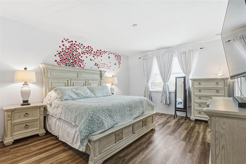 На продажу: $599,999 (7 спален, 3 ванн, 3503 Квадратных фут)