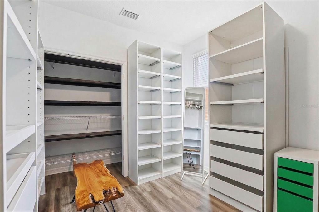 На продажу: $599,999 (7 спален, 3 ванн, 3503 Квадратных фут)