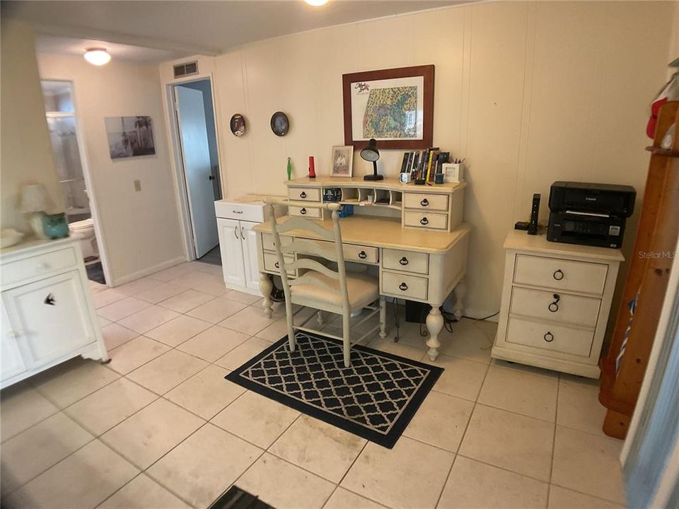 For Sale: $124,900 (2 beds, 2 baths, 1152 Square Feet)