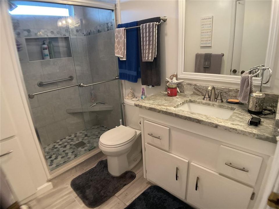 For Sale: $124,900 (2 beds, 2 baths, 1152 Square Feet)