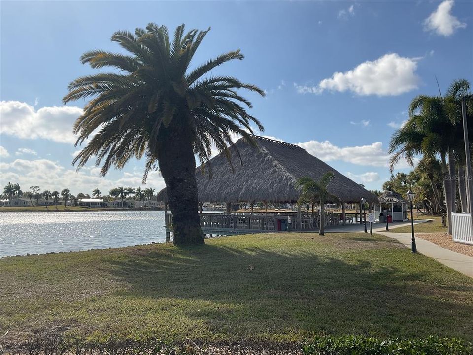 For Sale: $124,900 (2 beds, 2 baths, 1152 Square Feet)