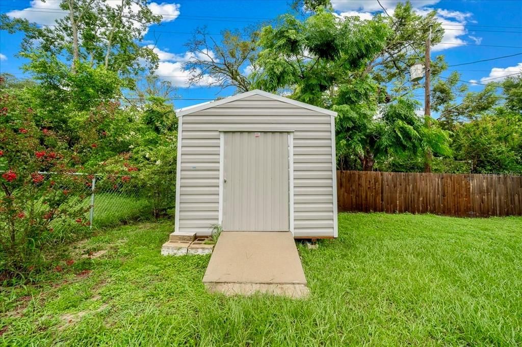 На продажу: $265,000 (3 спален, 2 ванн, 1705 Квадратных фут)