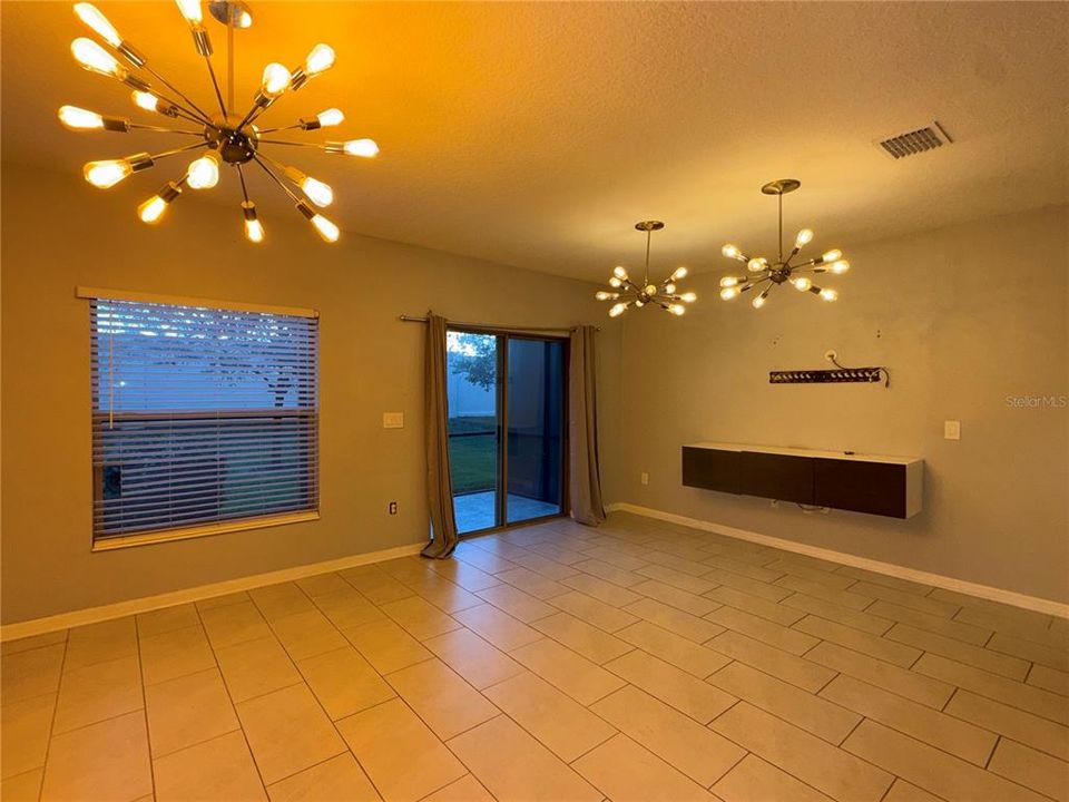 For Rent: $2,800 (3 beds, 2 baths, 1451 Square Feet)