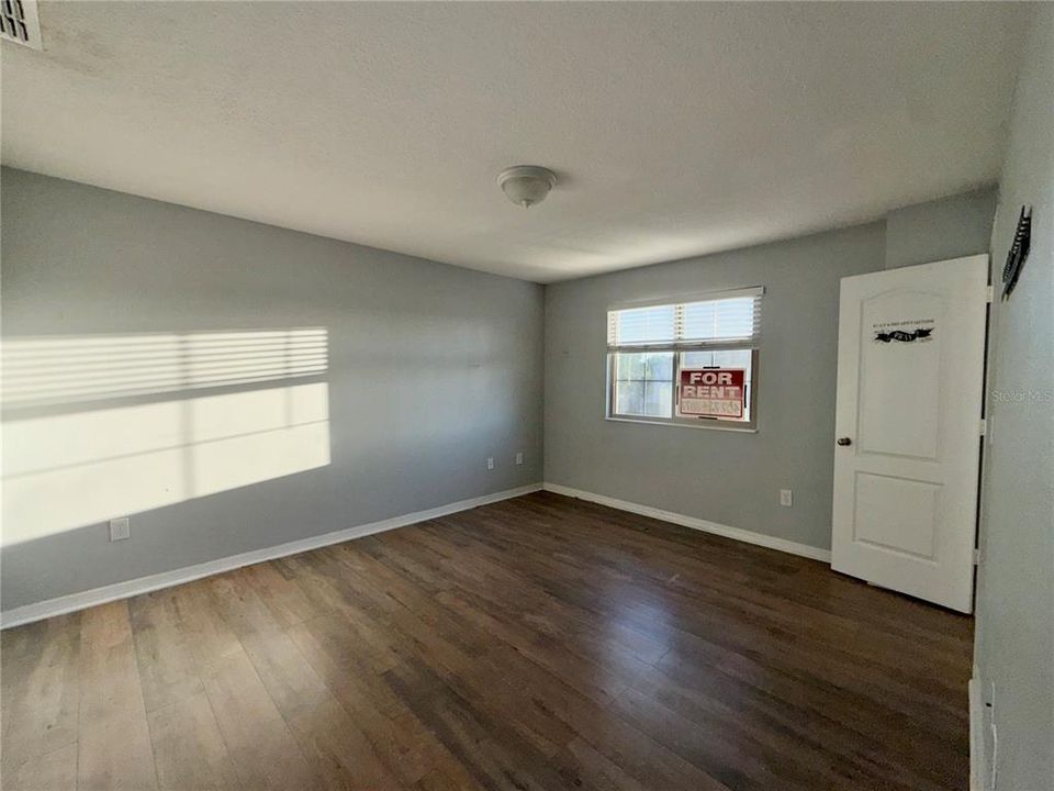 For Rent: $2,800 (3 beds, 2 baths, 1451 Square Feet)