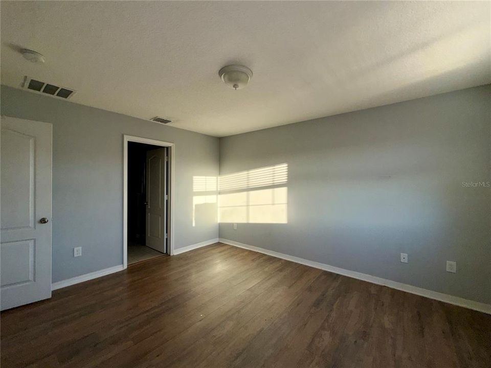 For Rent: $2,800 (3 beds, 2 baths, 1451 Square Feet)