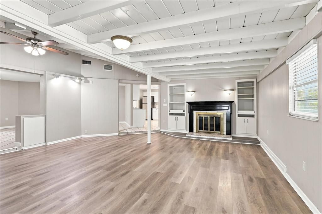 For Sale: $499,900 (3 beds, 2 baths, 2247 Square Feet)