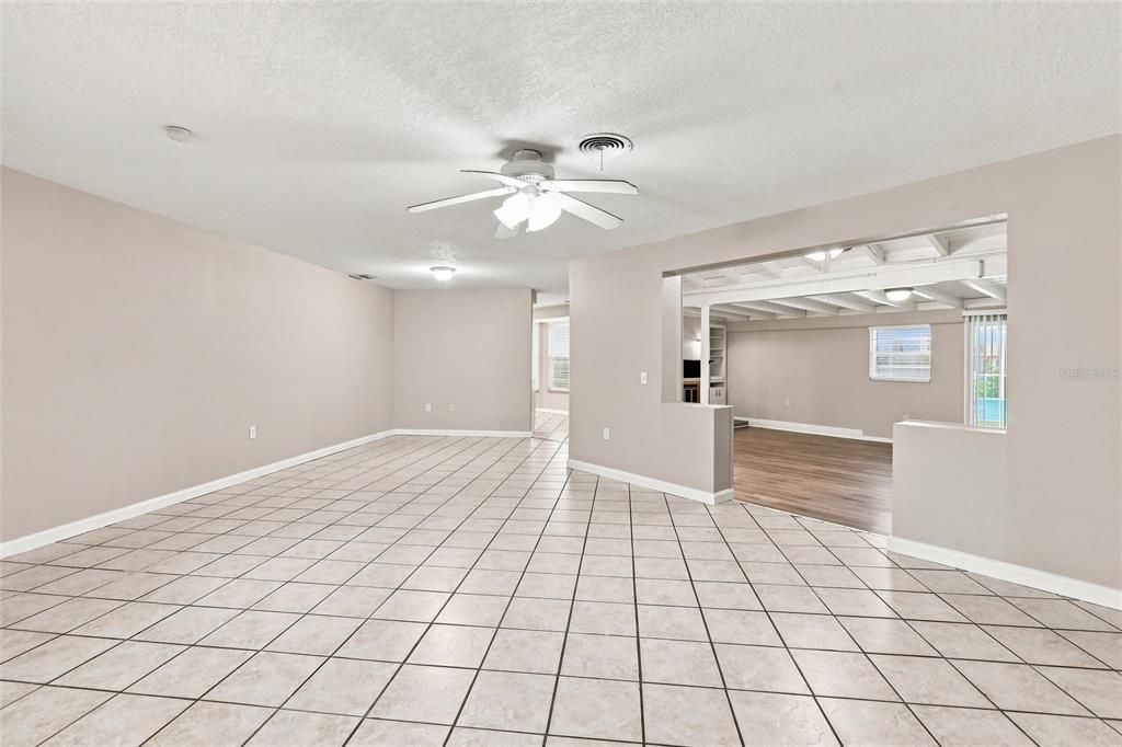 For Sale: $499,900 (3 beds, 2 baths, 2247 Square Feet)