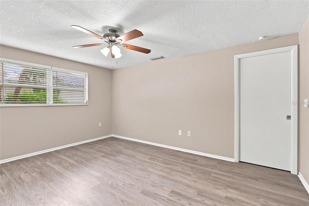 For Sale: $499,900 (3 beds, 2 baths, 2247 Square Feet)