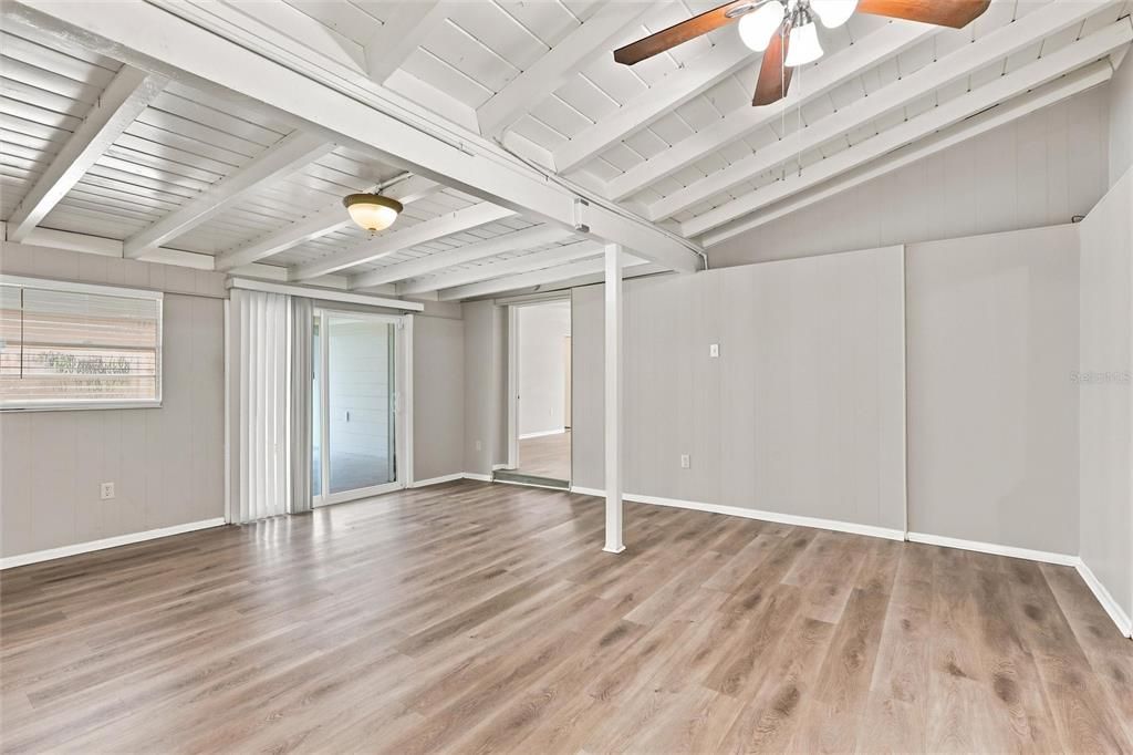 For Sale: $499,900 (3 beds, 2 baths, 2247 Square Feet)