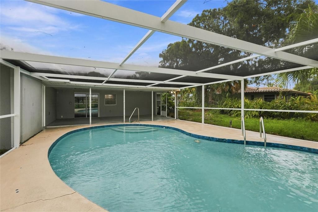 For Sale: $499,900 (3 beds, 2 baths, 2247 Square Feet)