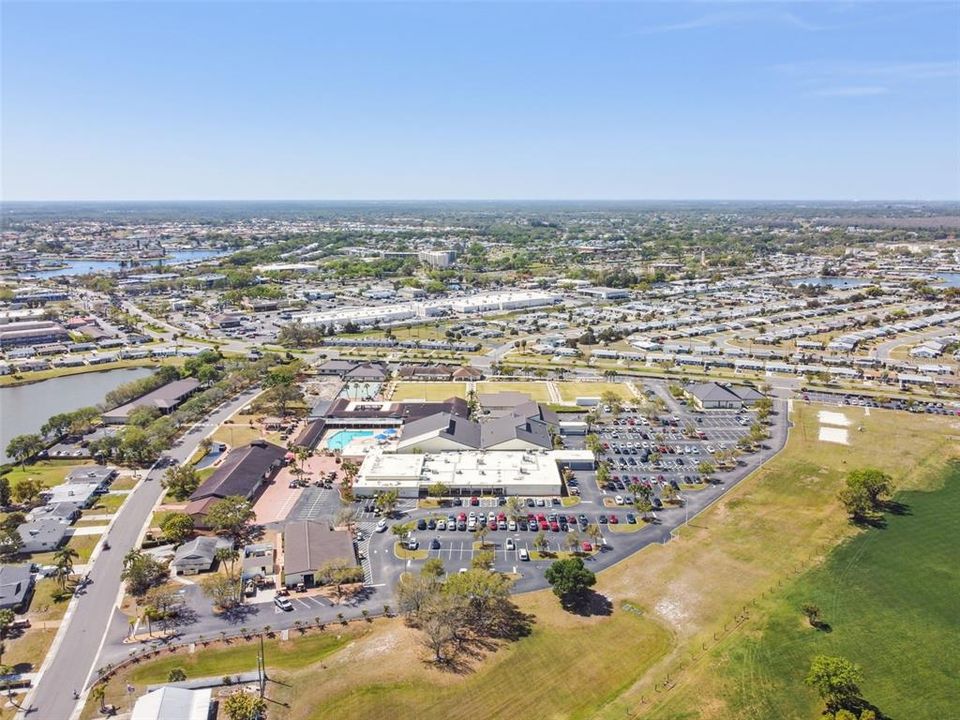 Activo con contrato: $229,900 (2 camas, 2 baños, 1516 Pies cuadrados)