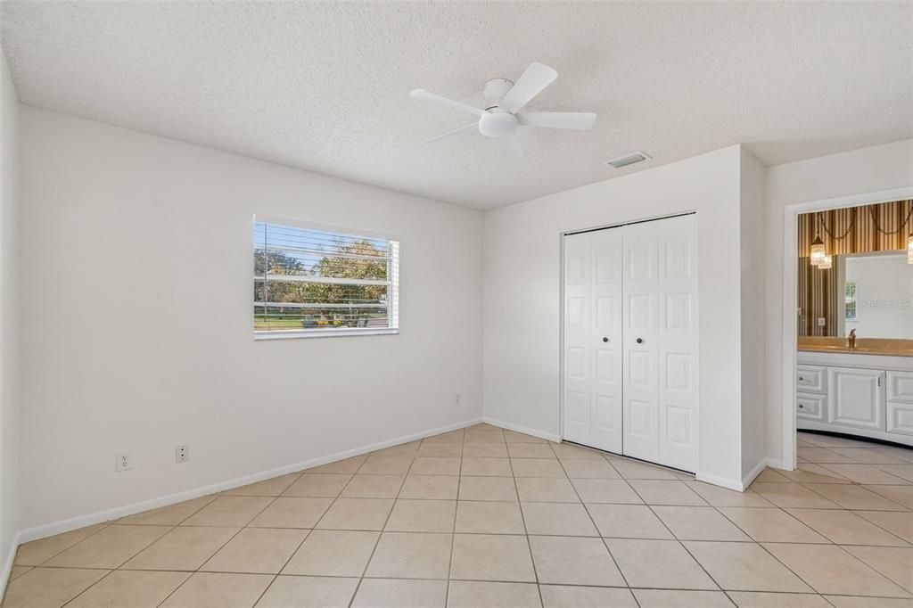 Activo con contrato: $229,900 (2 camas, 2 baños, 1516 Pies cuadrados)