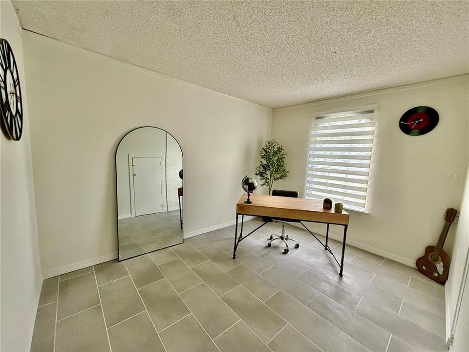 Activo con contrato: $339,000 (3 camas, 2 baños, 1726 Pies cuadrados)
