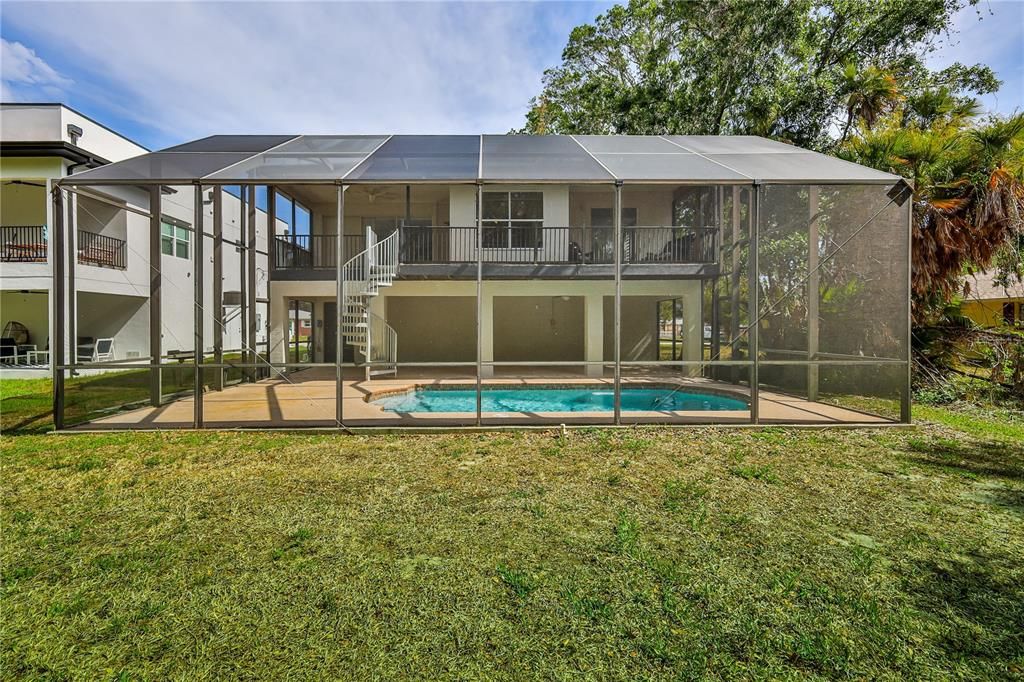 Activo con contrato: $339,000 (3 camas, 2 baños, 1726 Pies cuadrados)