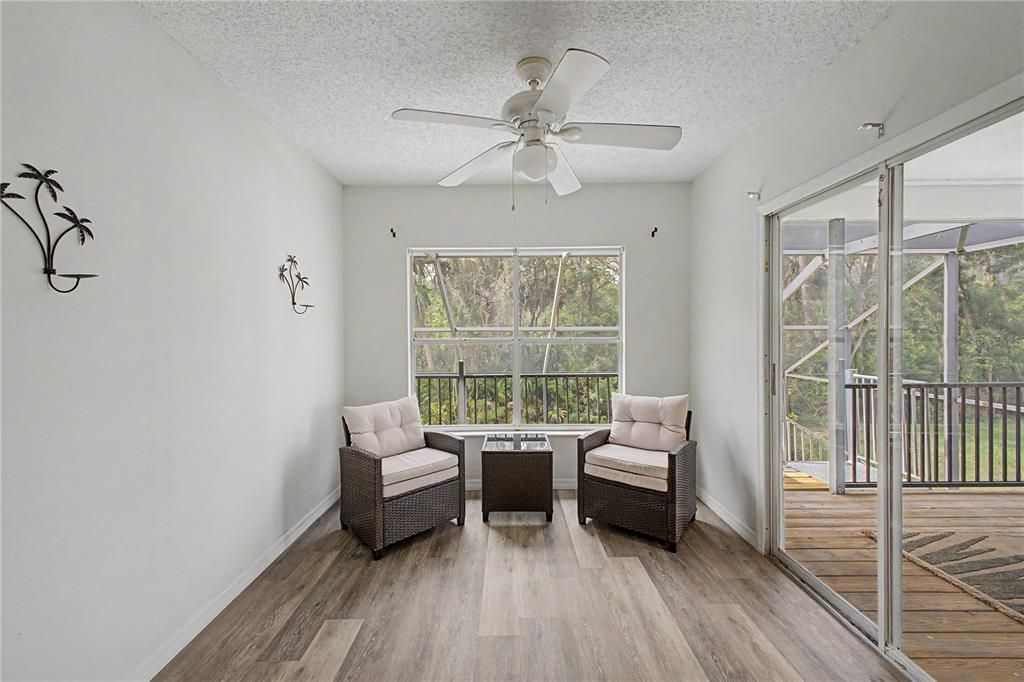 Activo con contrato: $339,000 (3 camas, 2 baños, 1726 Pies cuadrados)