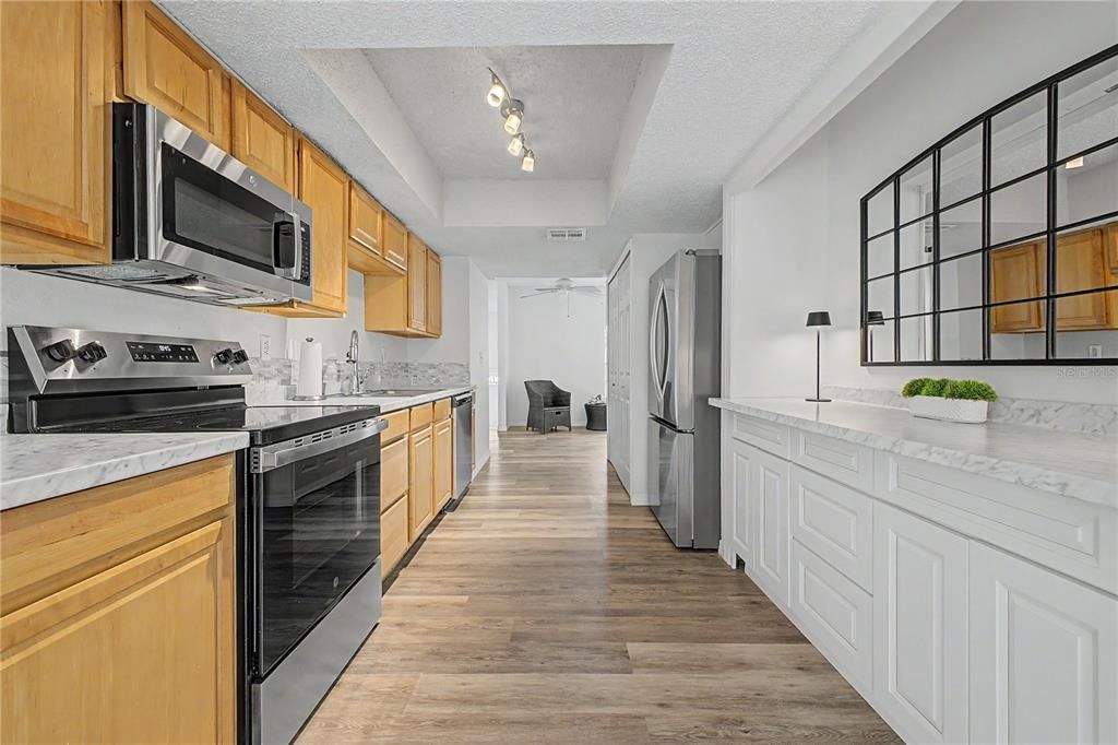 Activo con contrato: $339,000 (3 camas, 2 baños, 1726 Pies cuadrados)