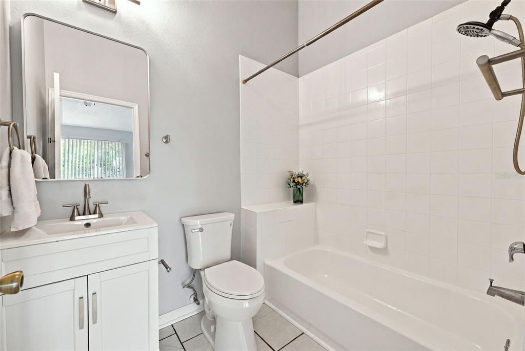 В аренду: $1,799 (2 спален, 2 ванн, 1184 Квадратных фут)