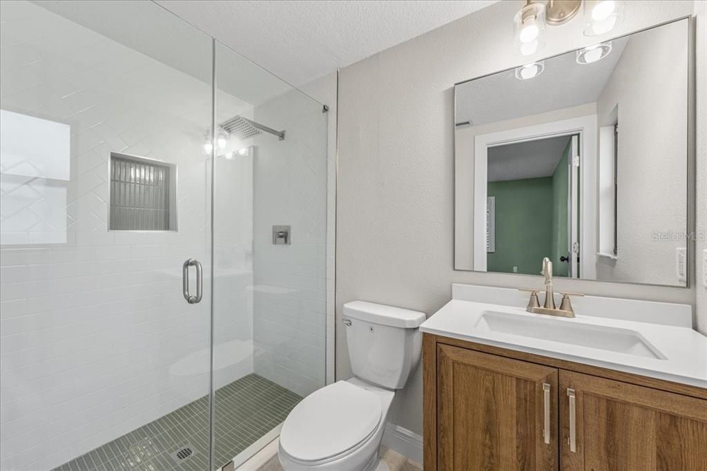 Activo con contrato: $266,500 (2 camas, 2 baños, 1120 Pies cuadrados)