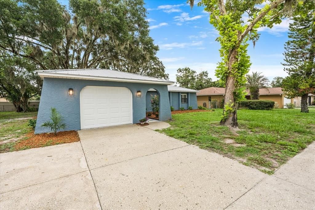Activo con contrato: $266,500 (2 camas, 2 baños, 1120 Pies cuadrados)