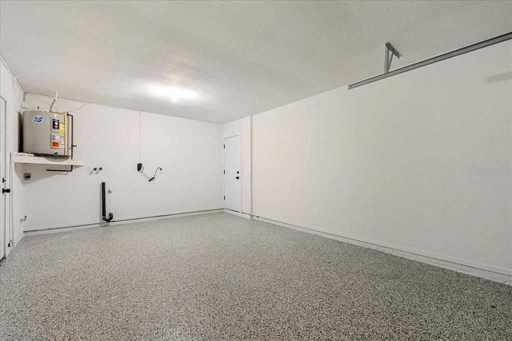 Activo con contrato: $266,500 (2 camas, 2 baños, 1120 Pies cuadrados)