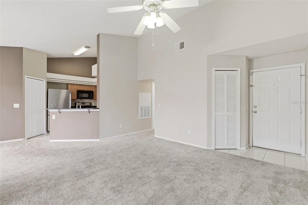 For Sale: $190,000 (2 beds, 2 baths, 1080 Square Feet)