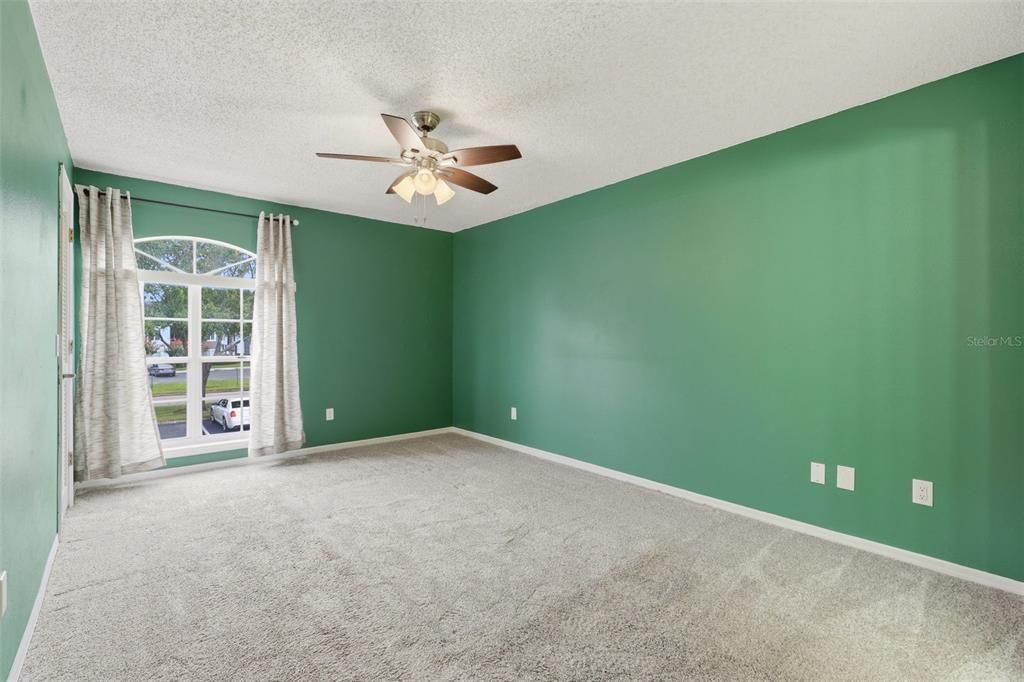For Sale: $190,000 (2 beds, 2 baths, 1080 Square Feet)