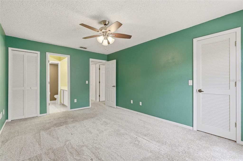 For Sale: $190,000 (2 beds, 2 baths, 1080 Square Feet)