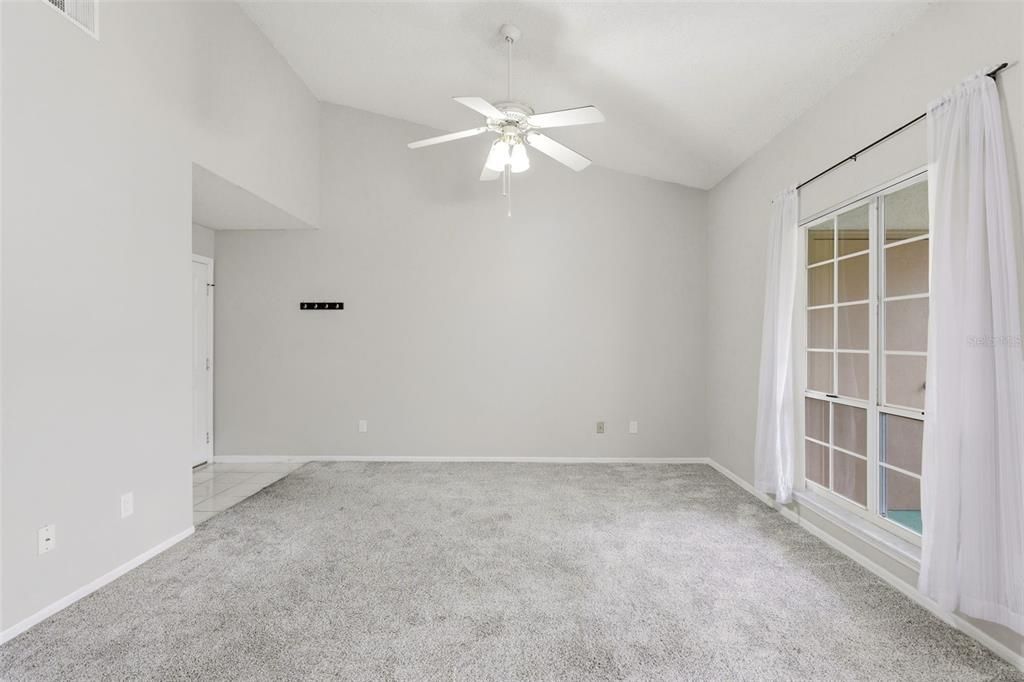For Sale: $190,000 (2 beds, 2 baths, 1080 Square Feet)