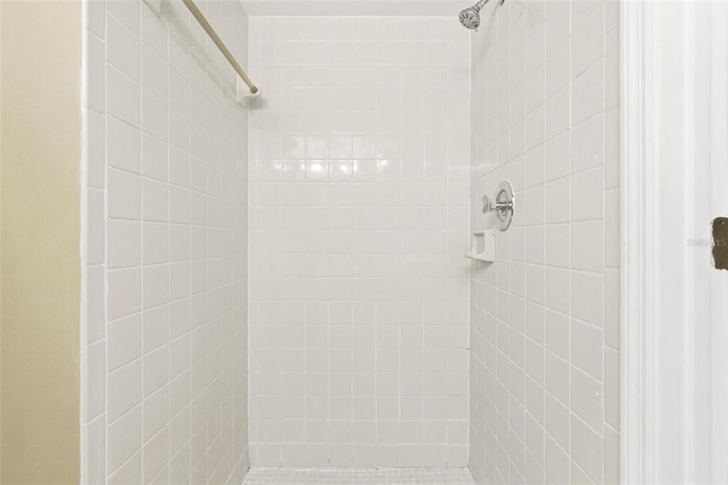 For Sale: $190,000 (2 beds, 2 baths, 1080 Square Feet)