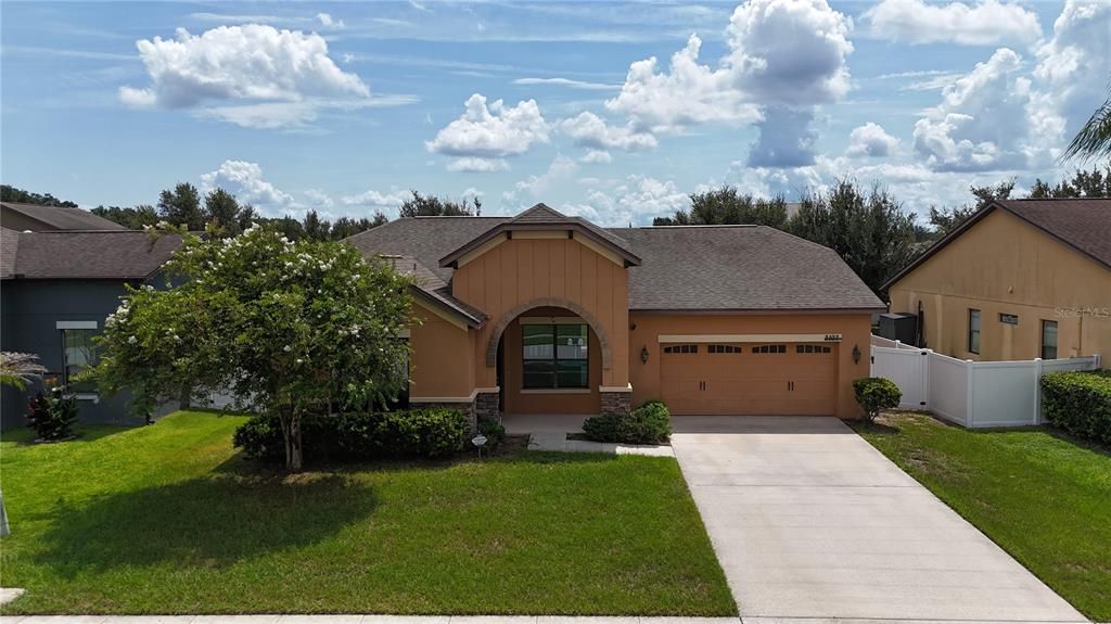 For Sale: $307,990 (4 beds, 3 baths, 2175 Square Feet)