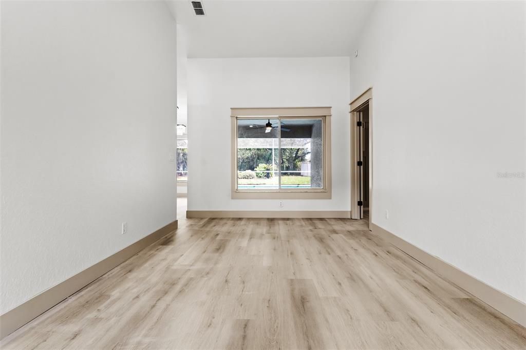 En Venta: $449,900 (3 camas, 2 baños, 1996 Pies cuadrados)