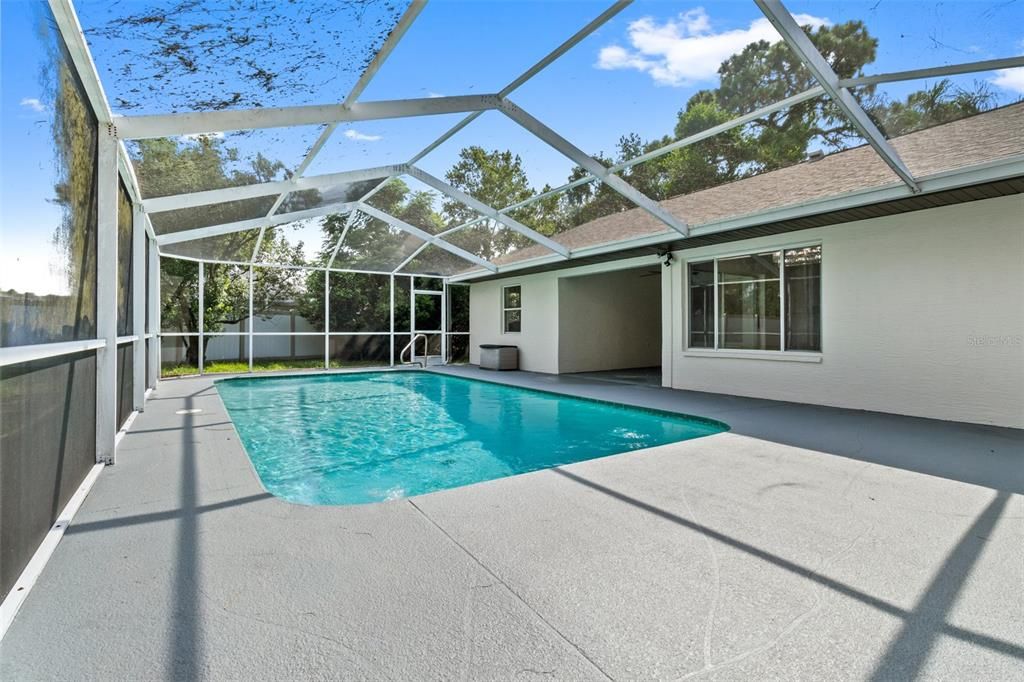 En Venta: $449,900 (3 camas, 2 baños, 1996 Pies cuadrados)